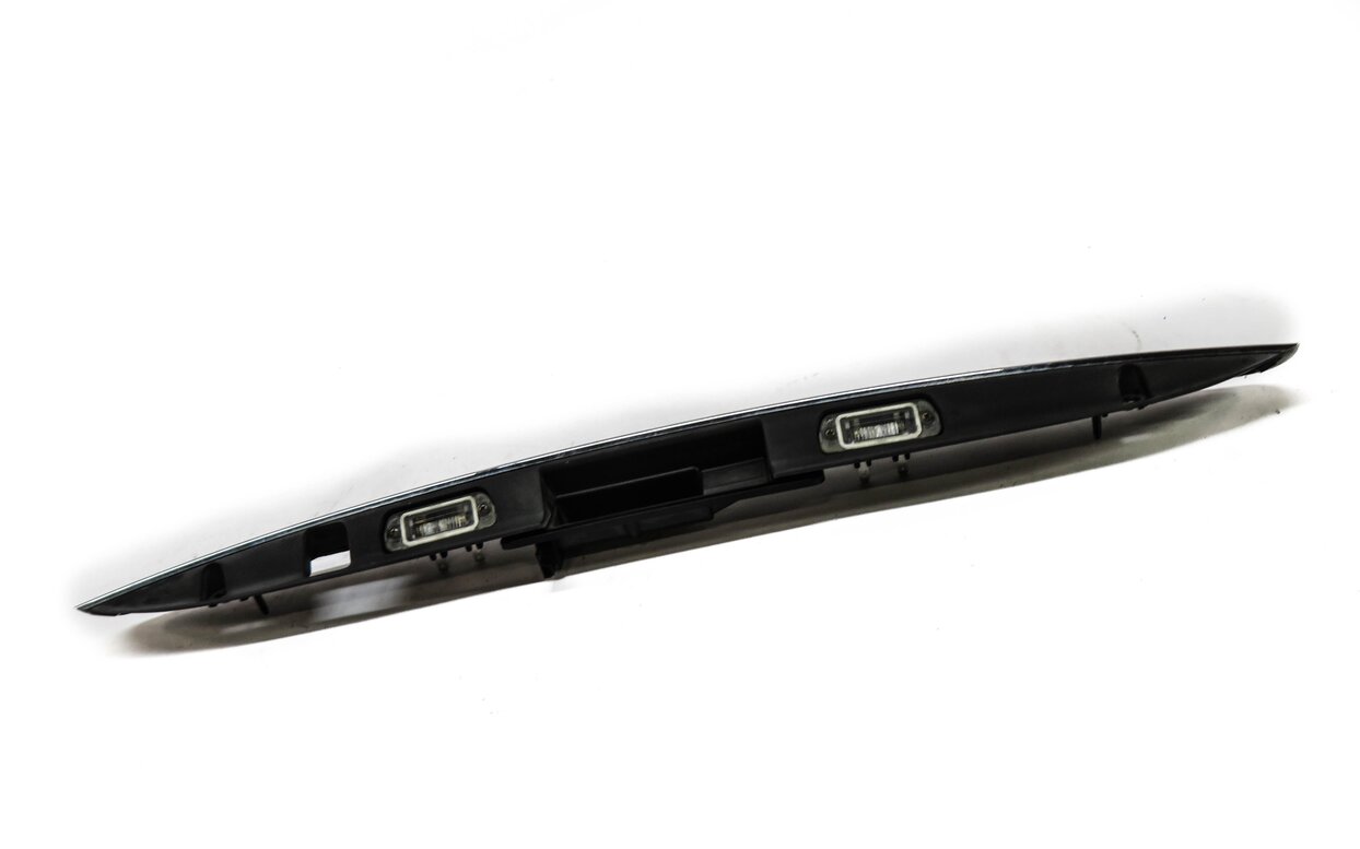 2008 MERCEDES GL450 (X164) REAR TRUNK HANDLE LICENSE PLATE LIGHT PANEL
