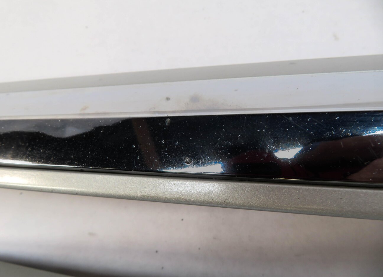 Thumbnail 10: 2007-2009 MERCEDES BENZ GL320 GL450 (X164) FRONT UPPER CENTER BUMPER GRILLE TRIM