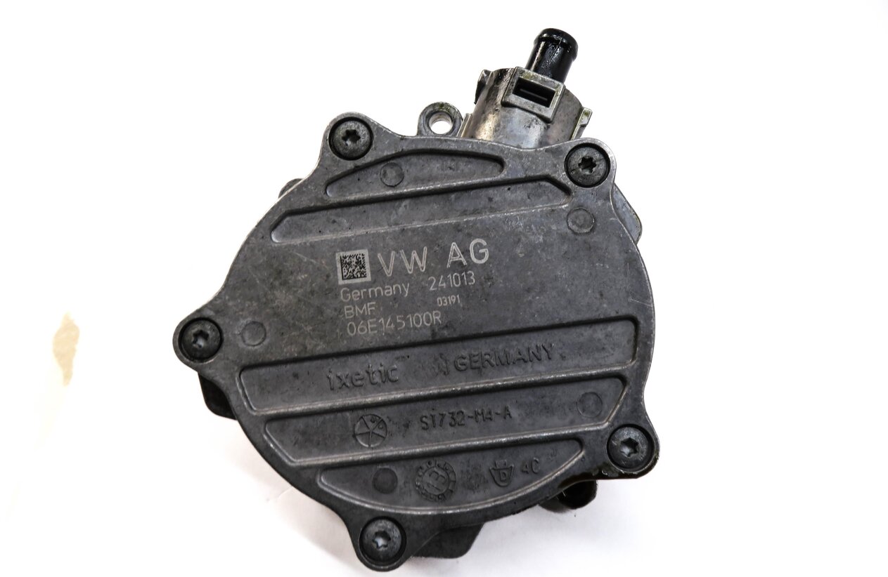 Thumbnail 3: 2012-2017 AUDI A6 A7 Q5 S4 S6 RQ5 TOUAREG - 3.0L ENGINE BRAKE VACUUM PUMP