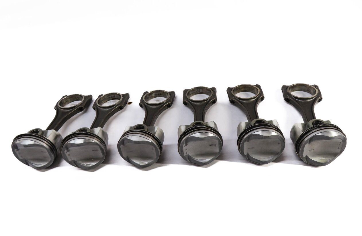Thumbnail 3: 09-17 AUDI A6 A7 A8 Q5 Q7 S4 S6 Q5 TOUAREG - 3.0L SUPERCHARGED ENGINE PISTON SET