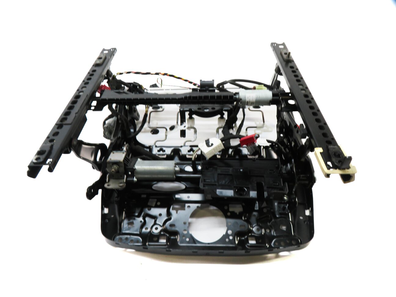Thumbnail 4: 2017-2020 AUDI Q7 (4M) LEFT FRONT DRIVER SEAT TRACK w/ MOTORS (VENTED / MEMORY)