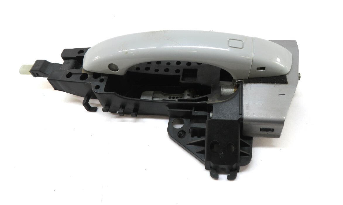 2017-2020 AUDI Q7 (4M) LEFT FRONT DRIVER KEYLESS DOOR HANDLE (GLACIER WHITE 2Y)