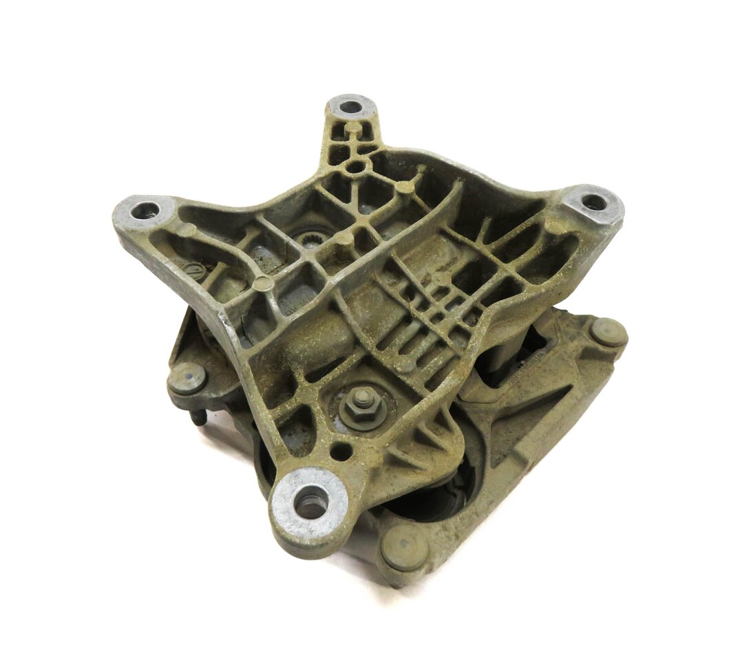 Thumbnail 1: 2017 AUDI Q7 (4M) TRANSMISSION MOUNT BRACKET