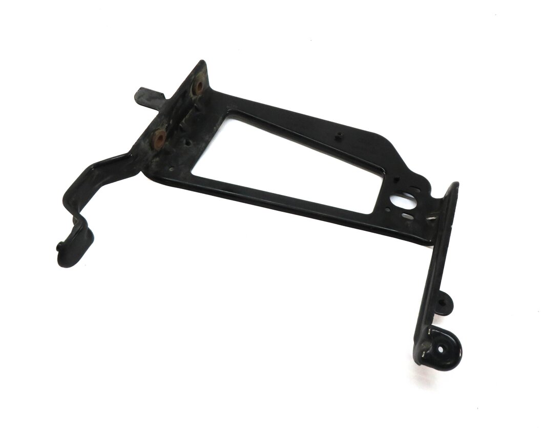 2017 AUDI Q7 (4M) RIGHT RADIATOR CORE SUPPORT MOUNT BRACKET