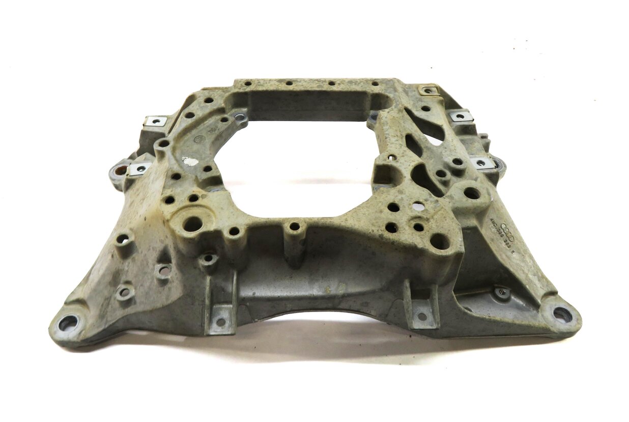 Thumbnail 3: 2017 AUDI Q7 (4M) TRANSMISSION CROSSMEMBER SUPPORT MOUNT BRACKET