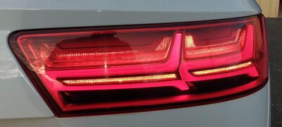 Thumbnail 5: 2017-2019 AUDI Q7 (4M) RIGHT PASSENGER REAR TAILLIGHT BRAKE LIGHT LAMP