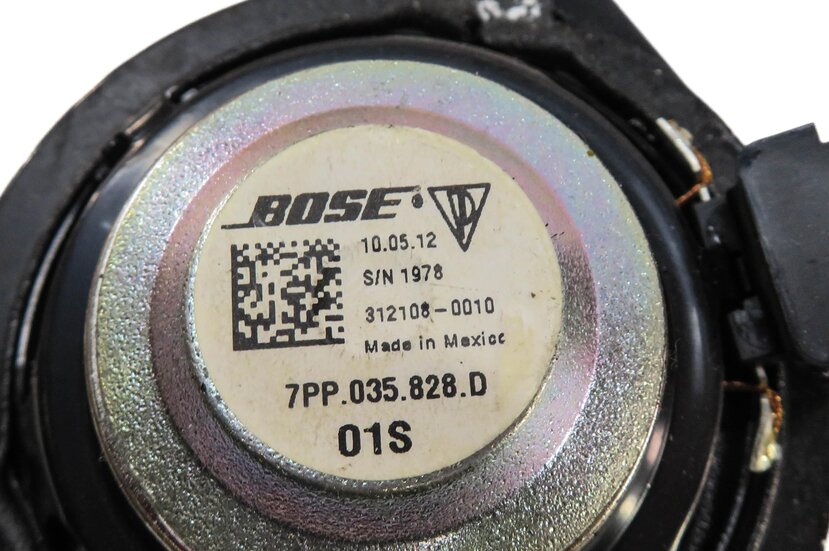 Thumbnail 10: 2011 PORSCHE CAYENNE (958) STEREO BOSE AUDIO SUB SUBWOOFER TWEETER SPEAKER SET