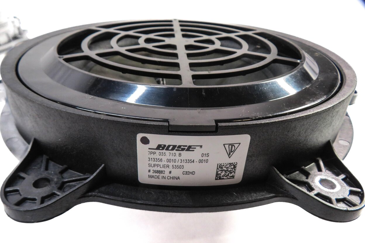 Thumbnail 14: 2011 PORSCHE CAYENNE (958) STEREO BOSE AUDIO SUB SUBWOOFER TWEETER SPEAKER SET
