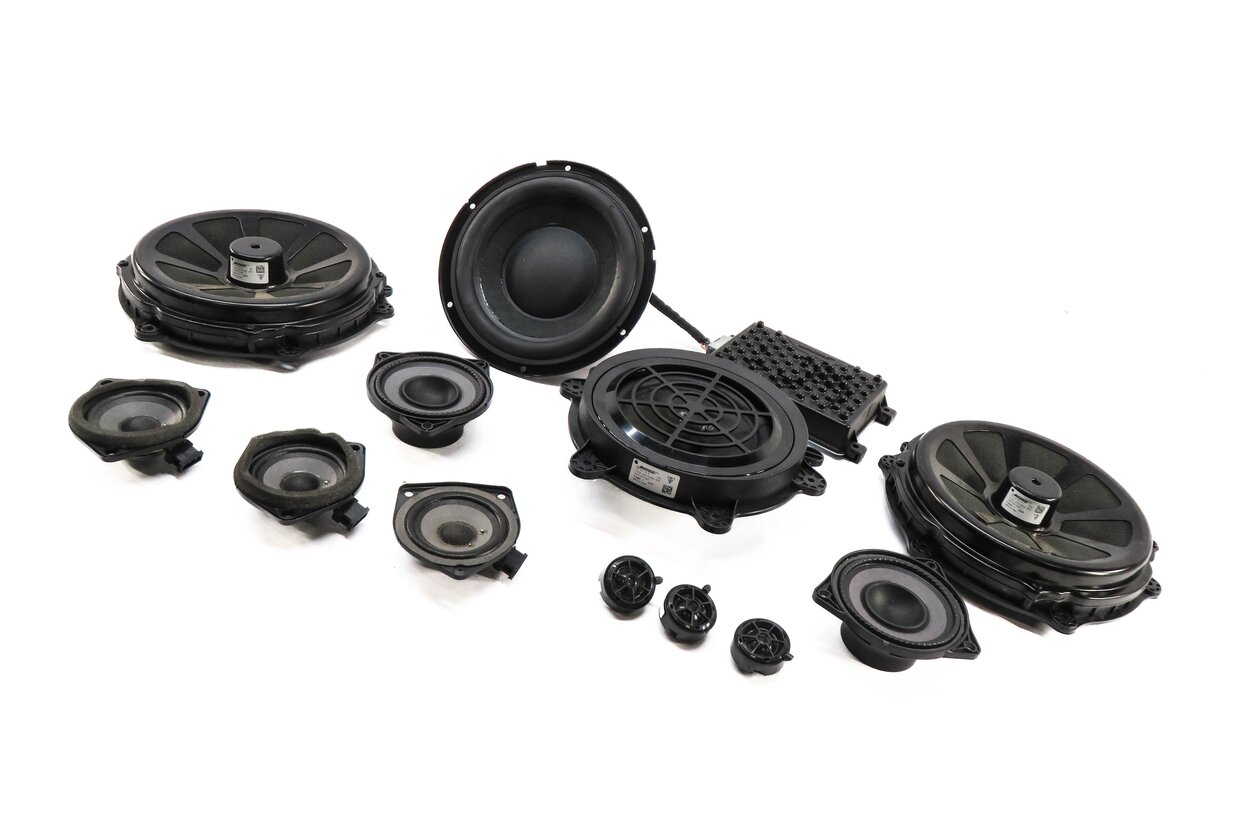 Thumbnail 3: 2011 PORSCHE CAYENNE (958) STEREO BOSE AUDIO SUB SUBWOOFER TWEETER SPEAKER SET