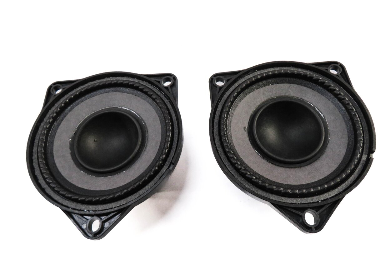 Thumbnail 5: 2011 PORSCHE CAYENNE (958) STEREO BOSE AUDIO SUB SUBWOOFER TWEETER SPEAKER SET