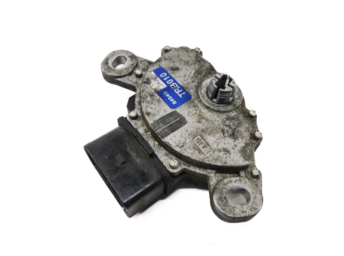 Thumbnail 1: 2013 PORSCHE CAYENNE (958) TRANSMISSION NEUTRAL SAFETY RANGE SWITCH