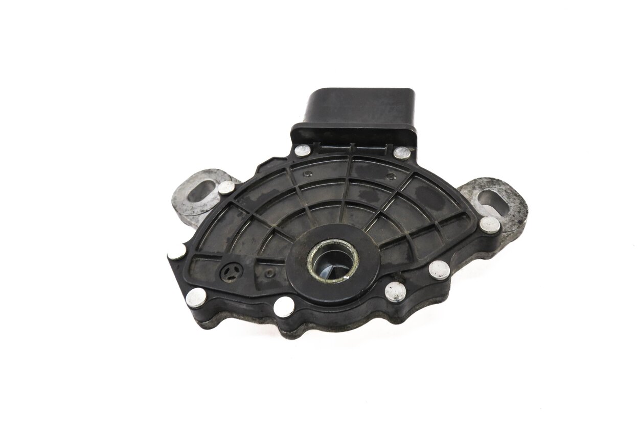 Thumbnail 3: 2013 PORSCHE CAYENNE (958) TRANSMISSION NEUTRAL SAFETY RANGE SWITCH