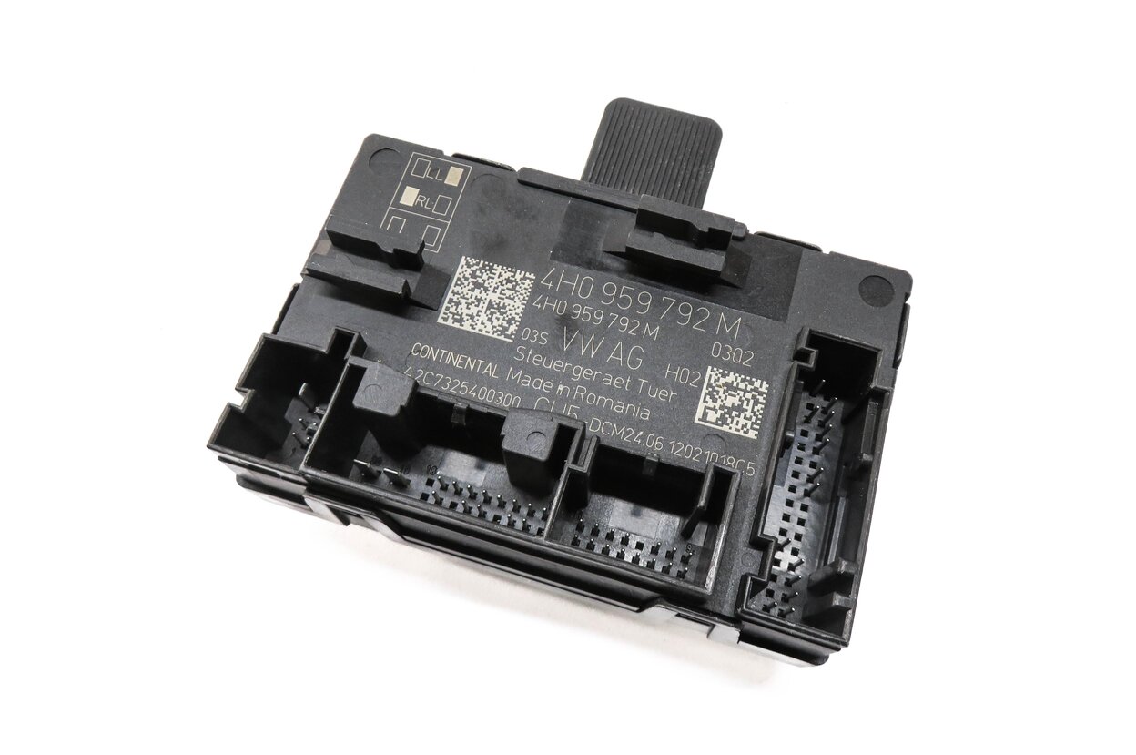 2013 PORSCHE CAYENNE (958) RIGHT FRONT PASSENGER DOOR CONTROL MODULE