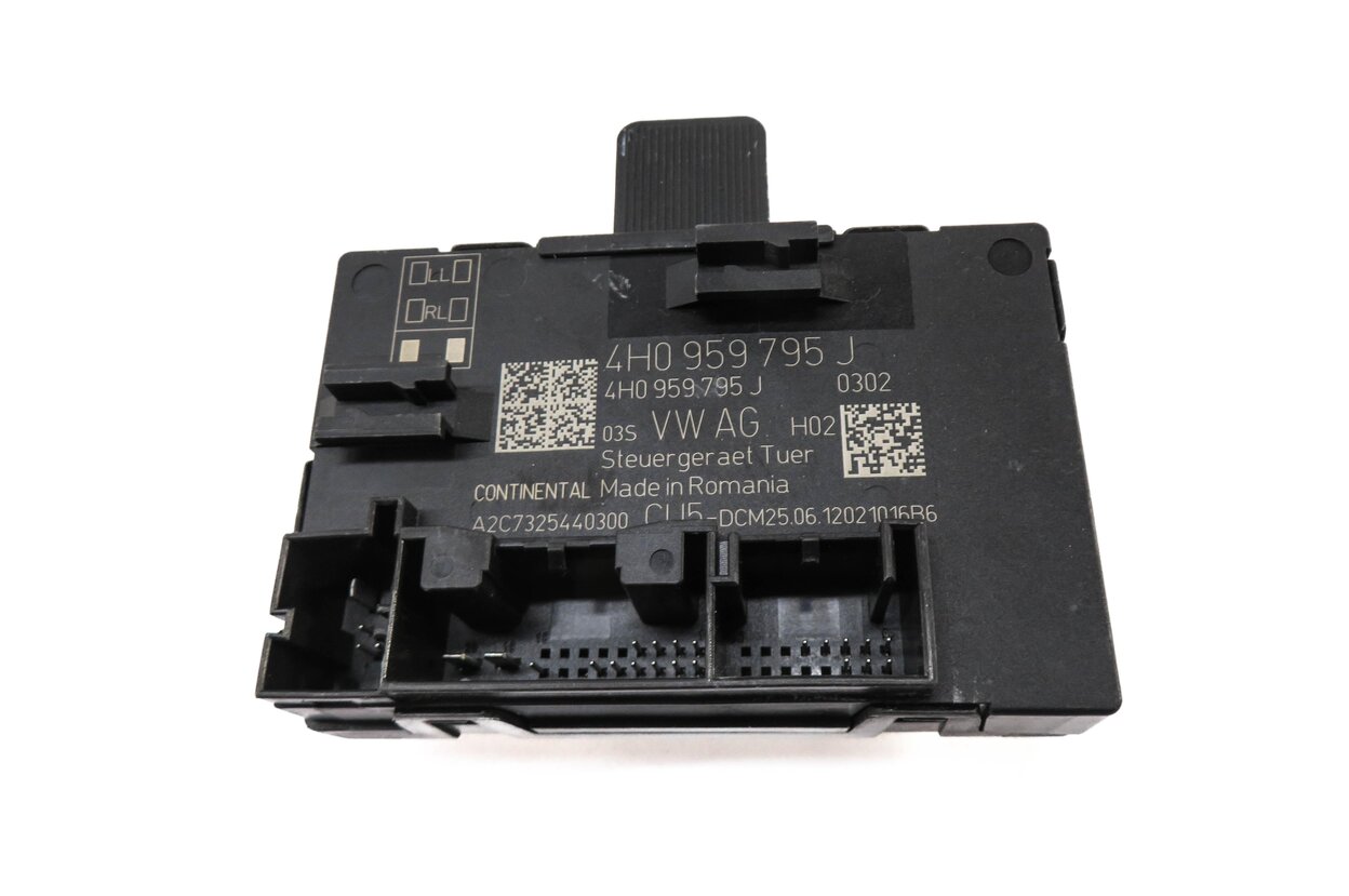 Thumbnail 2: 2013 PORSCHE CAYENNE (958) RIGHT REAR DOOR CONTROL MODULE