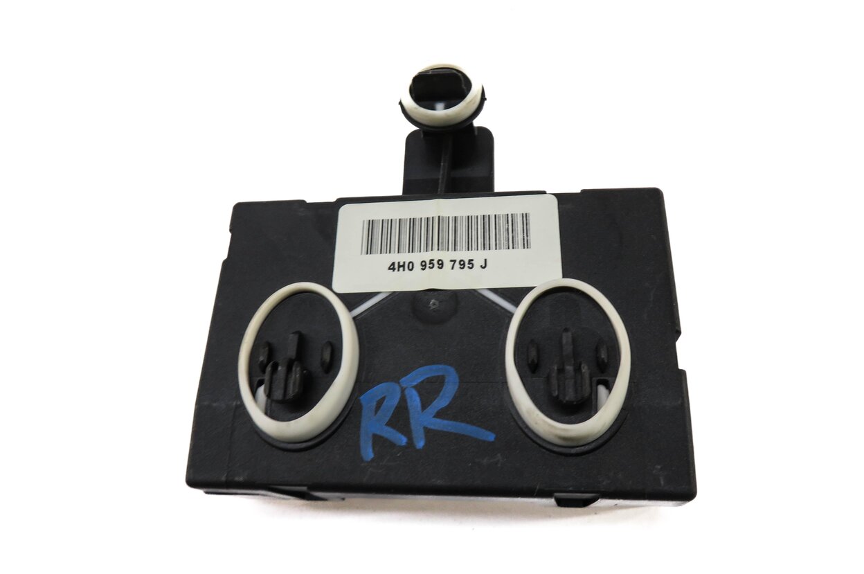 Thumbnail 3: 2013 PORSCHE CAYENNE (958) RIGHT REAR DOOR CONTROL MODULE