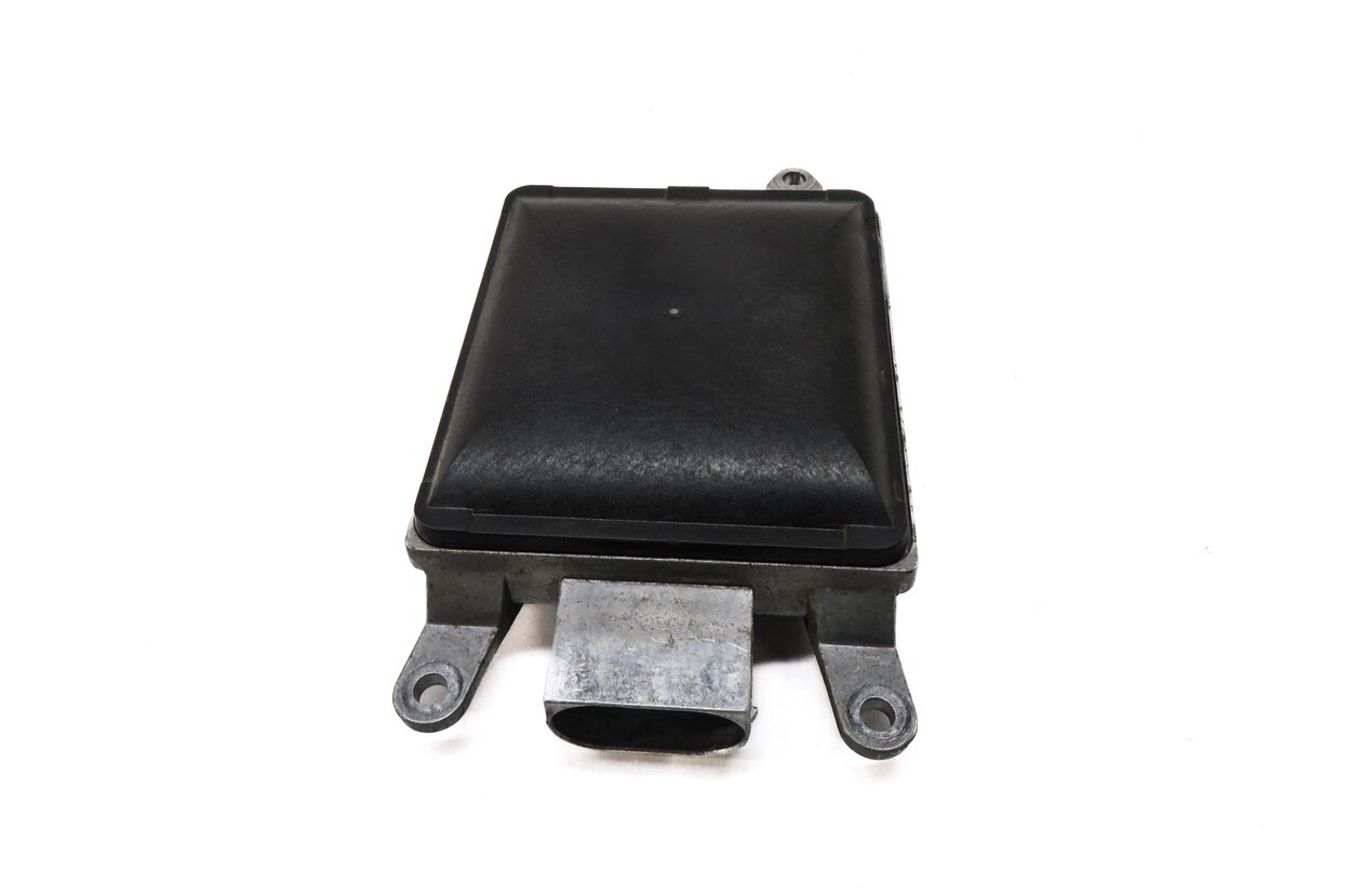 Thumbnail 2: 2011-2016 PORSCHE CAYENNE (958) LEFT DRIVER REAR BLIND SPOT RADAR MODULE