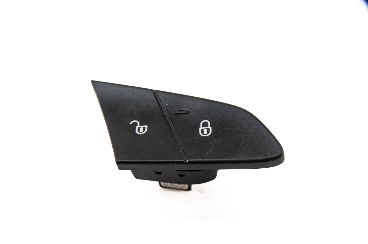 Thumbnail 2: 2011 PORSCHE CAYENNE (958) RIGHT FRONT PASSENGER DOOR LOCK SWITCH BUTTON