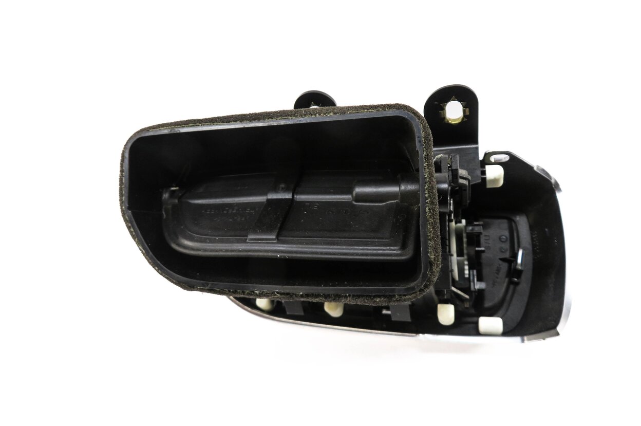 Thumbnail 4: 2011 PORSCHE CAYENNE (958) LEFT FRONT DRIVER OUTER DASH HEATER A/C AIR VENT