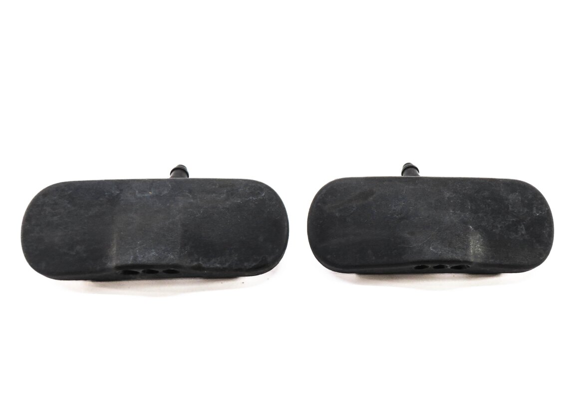 Thumbnail 2: 2013 PORSCHE CAYENNE (958) WINDSHIELD WIPER SQUIRTER NOZZLE SET-2