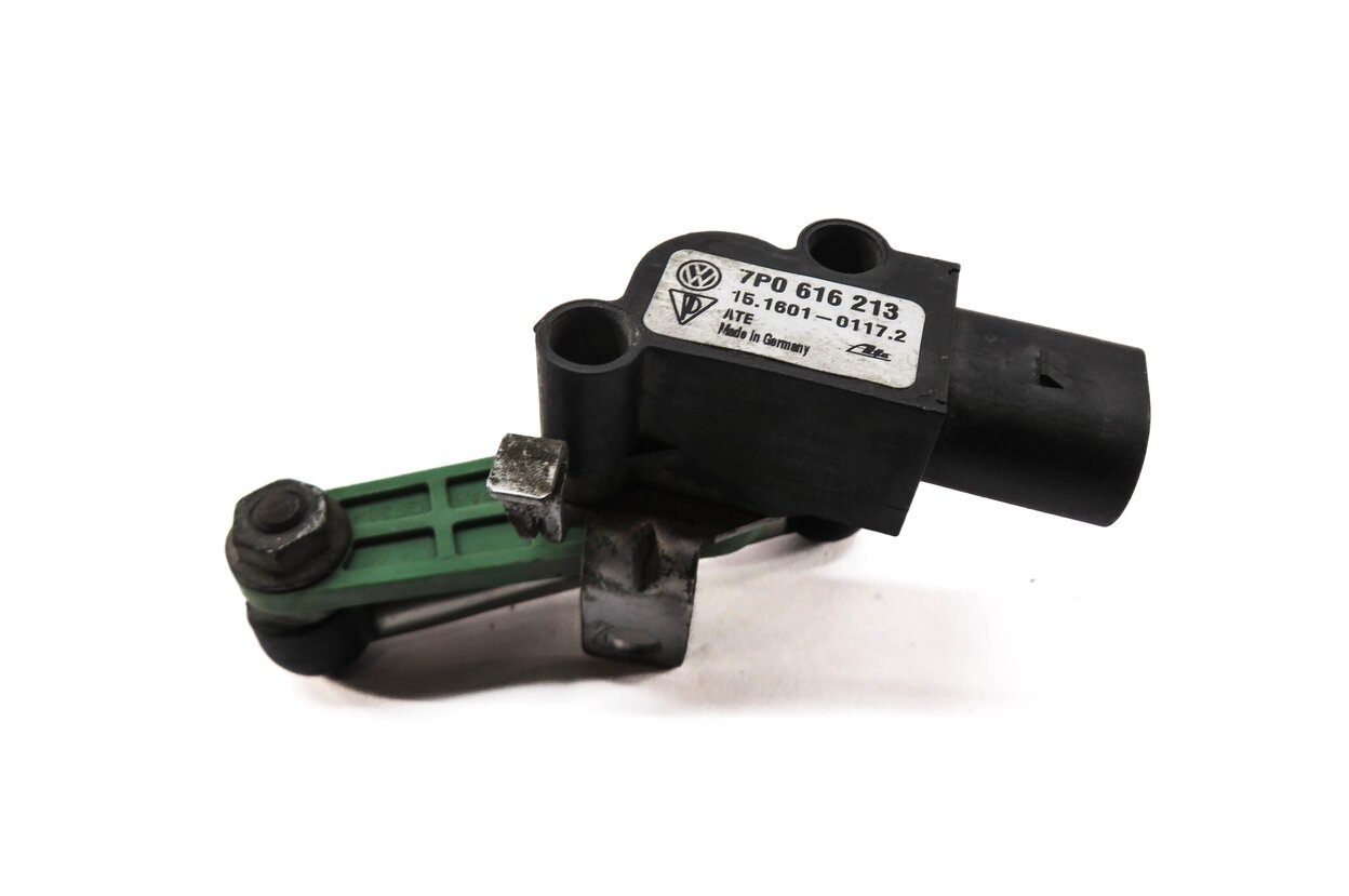 Thumbnail 2: 2011 PORSCHE CAYENNE (958) LEFT FRONT DRIVER SUSPENSION HEIGHT LEVEL SENSOR