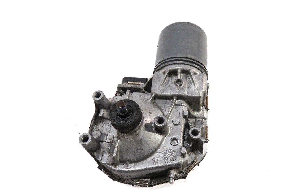 Thumbnail 3: 2011-2018 PORSCHE CAYENNE (958) FRONT WINDSHIELD WIPER MOTOR