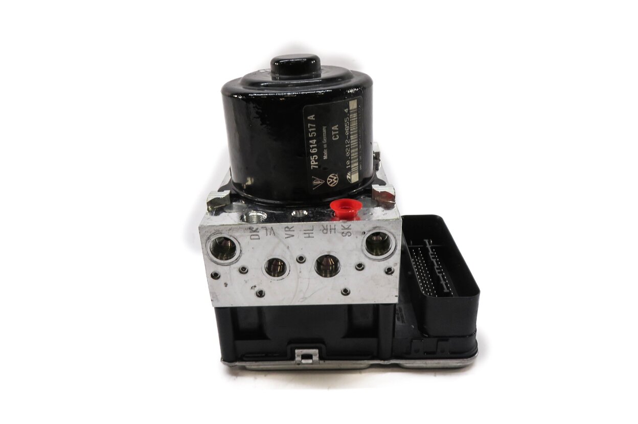 Thumbnail 2: 2013-2014 PORSCHE CAYENNE (958) ABS BRAKE PUMP w/ MODULE