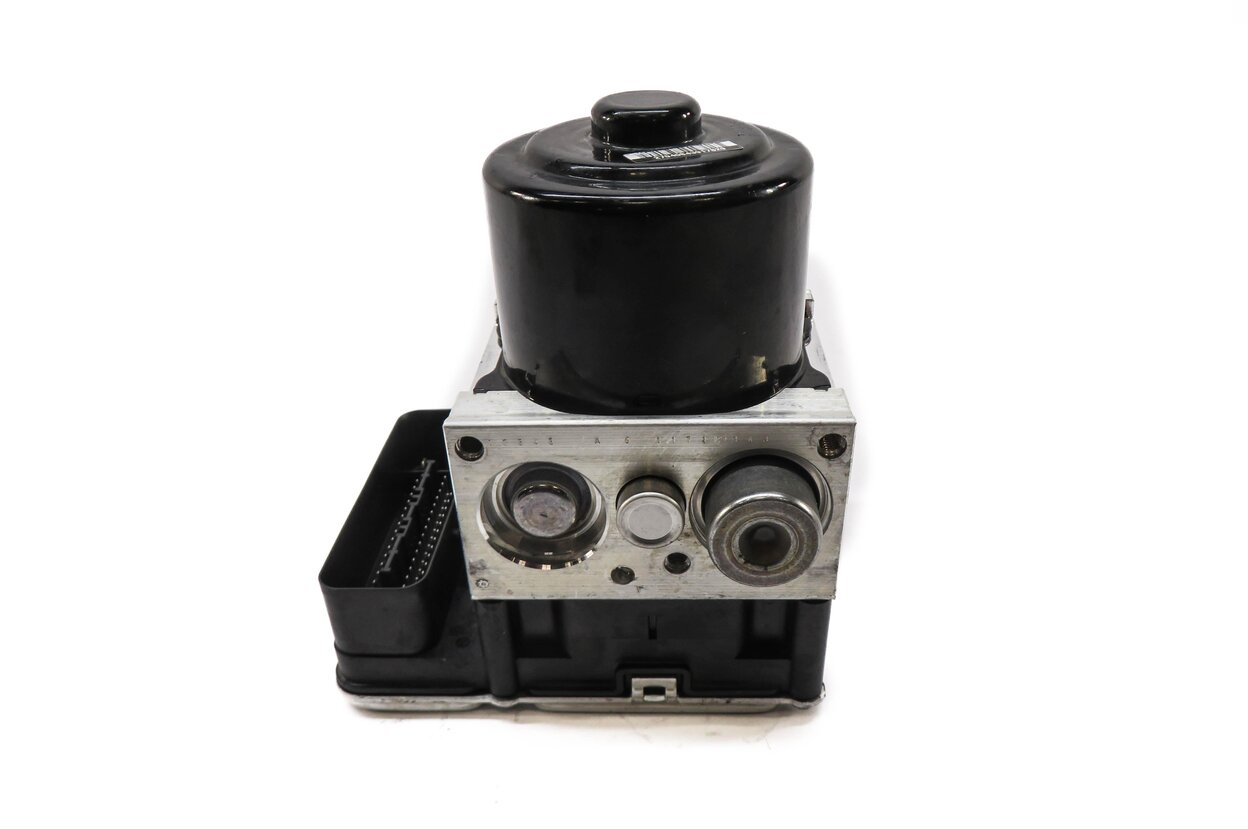 Thumbnail 3: 2013-2014 PORSCHE CAYENNE (958) ABS BRAKE PUMP w/ MODULE