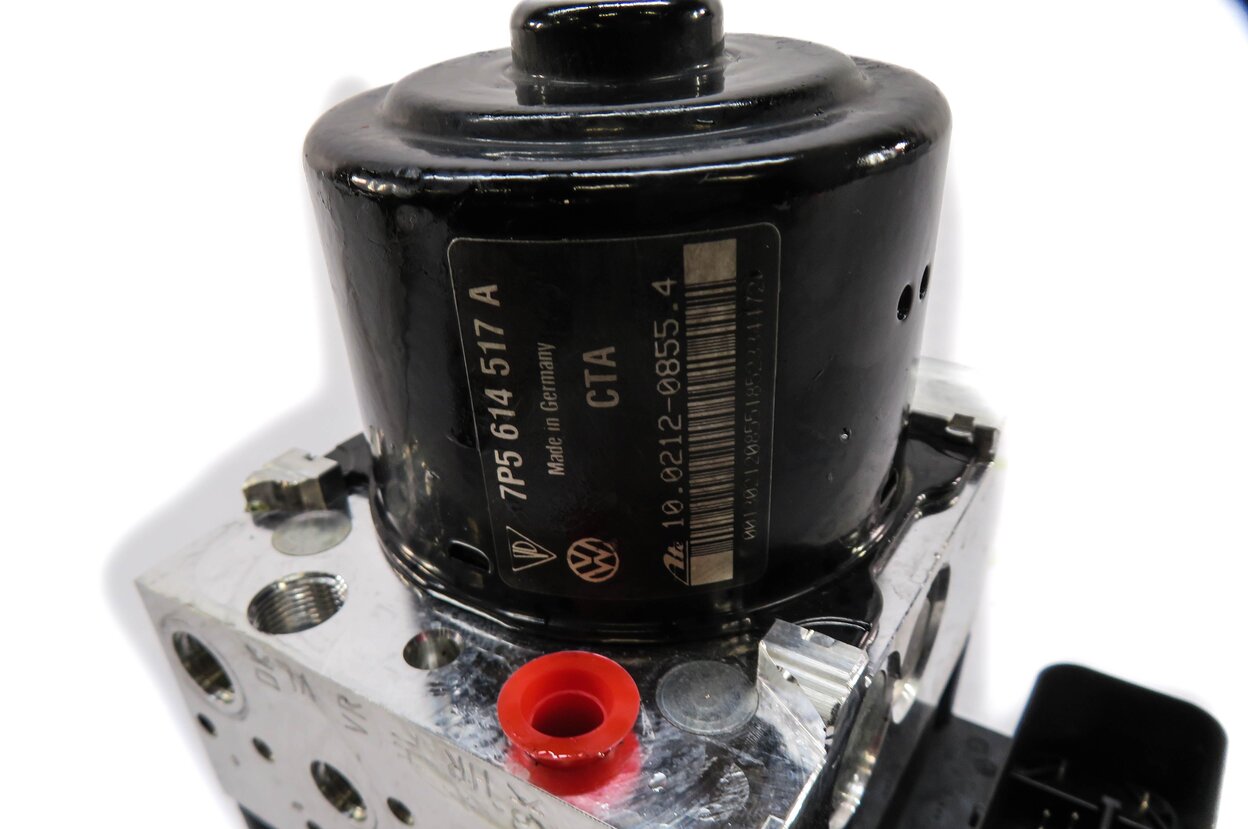 Thumbnail 5: 2013-2014 PORSCHE CAYENNE (958) ABS BRAKE PUMP w/ MODULE