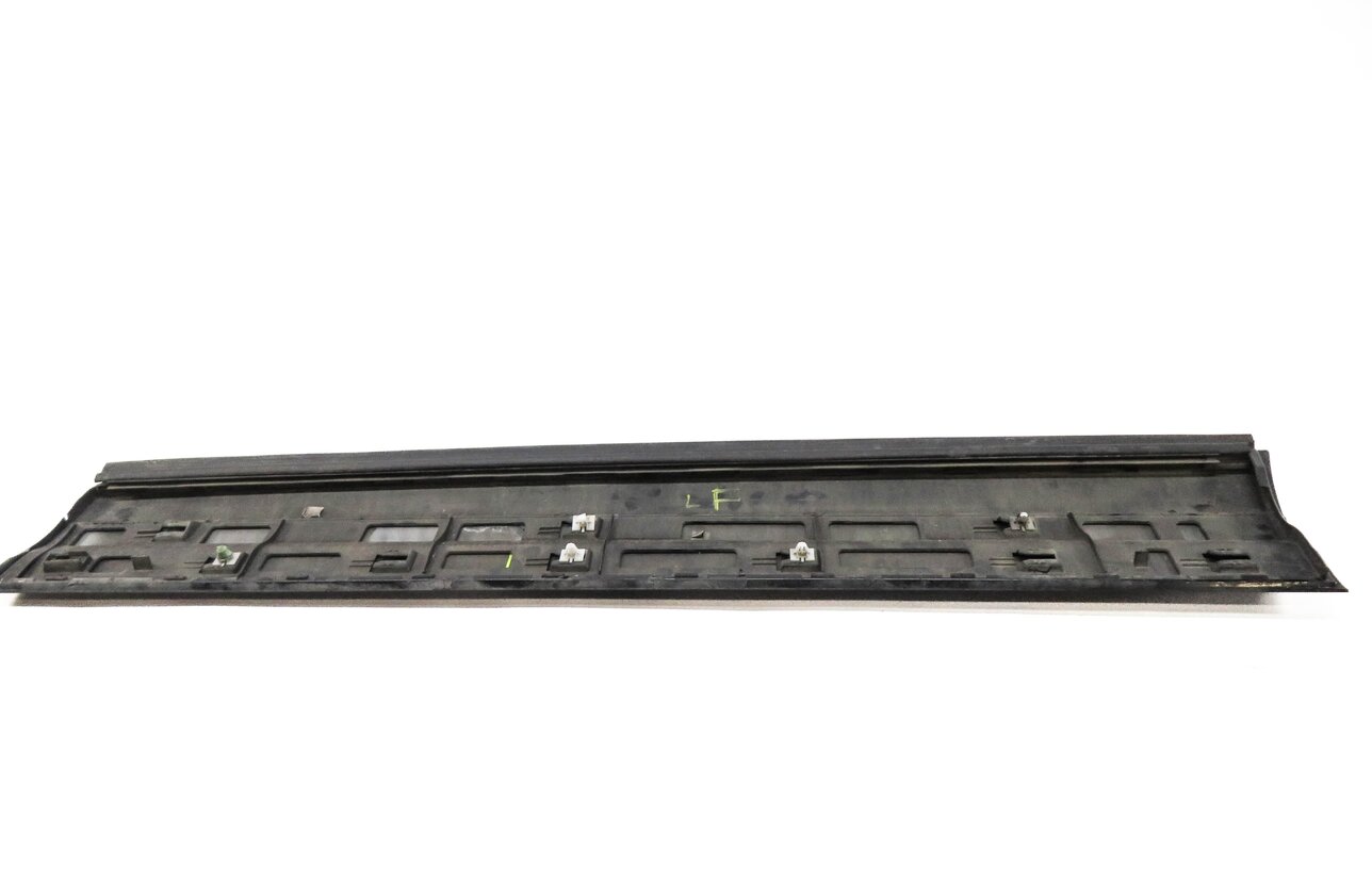 Thumbnail 5: 2013 PORSCHE CAYENNE (958) LEFT FRONT DRIVER DOOR MOULDING RUNNER TRIM (BLACK)