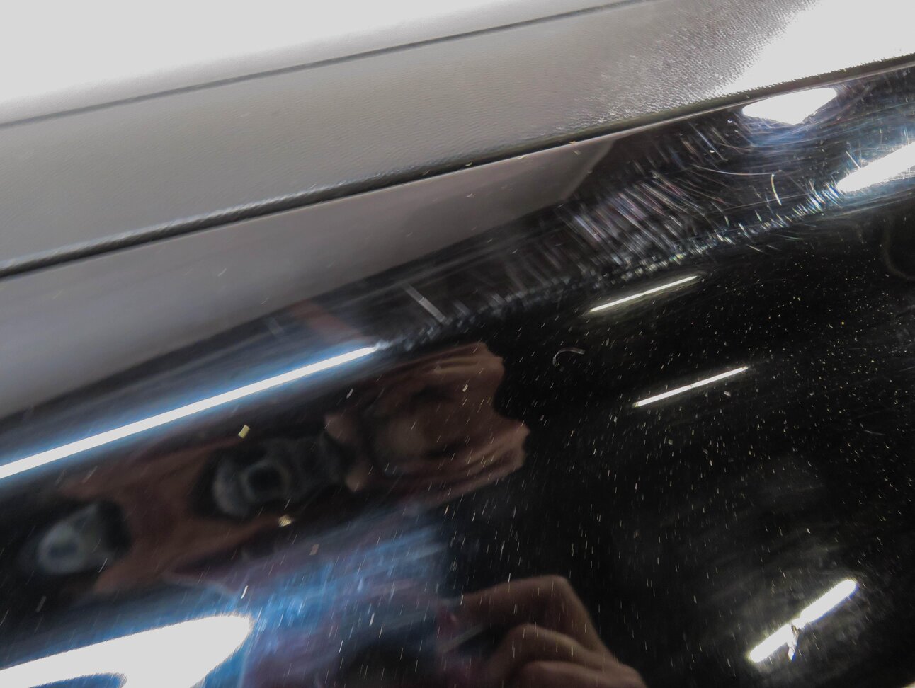 Thumbnail 8: 2013 PORSCHE CAYENNE (958) LEFT FRONT DRIVER DOOR MOULDING RUNNER TRIM (BLACK)