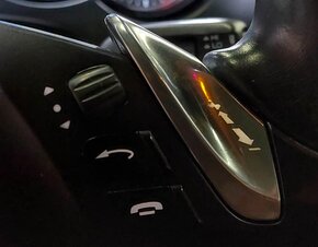 Thumbnail 3: 2010-2016 PORSCHE CAYENNE (958) 3-SPOKE STEERING WHEEL w/ SWITCHES (BLACK)