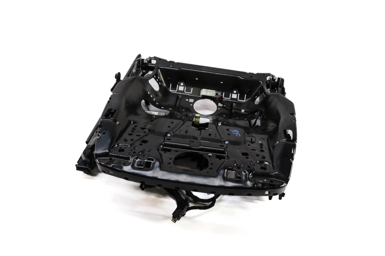 Thumbnail 2: 2011 PORSCHE CAYENNE (958) RIGHT FRONT PASSENGER SEAT TRACK w/ MOTORS
