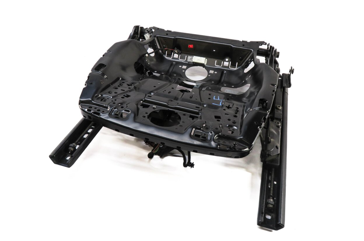 2011 PORSCHE CAYENNE (958) LEFT FRONT DRIVER SEAT TRACK w/ MOTORS