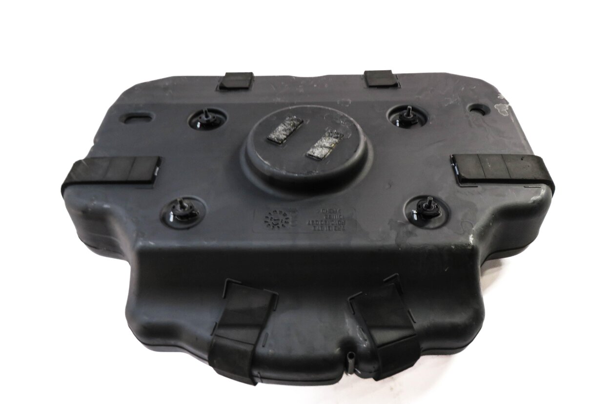 Thumbnail 5: 2013 PORSCHE CAYENNE (958) DIESEL SCR EFT EXHAUST FLUID DEF TANK w/ PUMP
