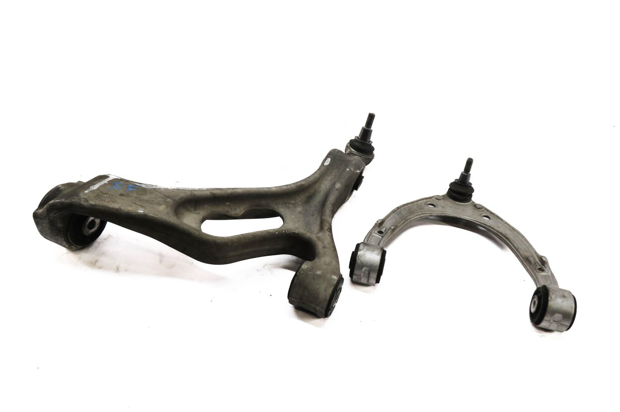 Thumbnail 2: 2011-2014 PORSCHE CAYENNE (958) RIGHT FRONT PASSENGER CONTROL ARM SET
