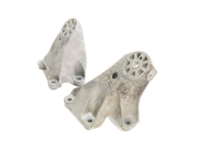 Thumbnail 4: 13 PORSCHE CAYENNE (958) 3.0L DIESEL (MCN.RB) ENGINE MOTOR MOUNT BRACKET SET/2