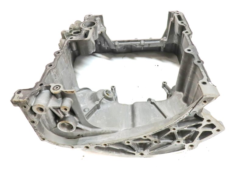Thumbnail 7: 13 PORSCHE CAYENNE (958) 3.0L DIESEL (MCN.RB) ENGINE UPPER OIL FLUID PAN CRADLE