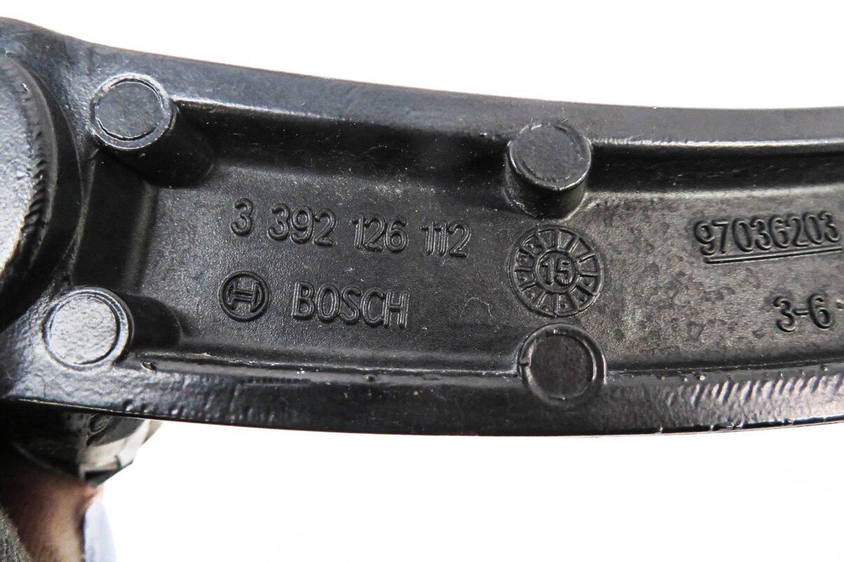 Thumbnail 5: 2015-2020 AUDI A3 S3 RS3 (8V 8Y) FRONT LEFT & RIGHT WINDSHIELD WIPER ARM SET-2