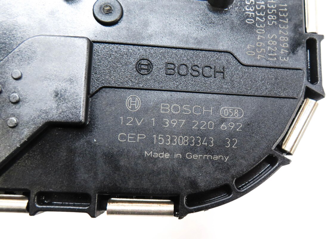 Thumbnail 4: 2015-2018 AUDI A3 S3 RS3 (8V) SEDAN / CONVERTIBLE - FRONT WINDSHIELD WIPER MOTOR
