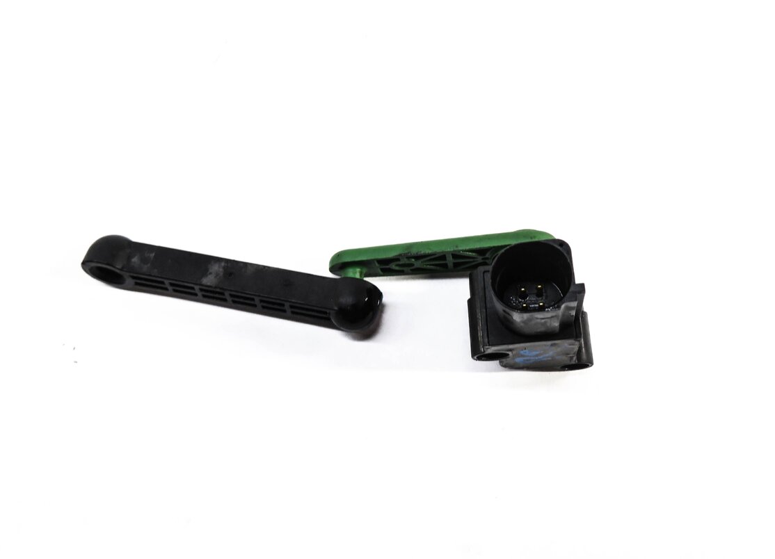 Thumbnail 3: 2016 AUDI S3 (8V) RIGHT PASSENGER REAR SUSPENSION HEIGHT LEVEL SENSOR
