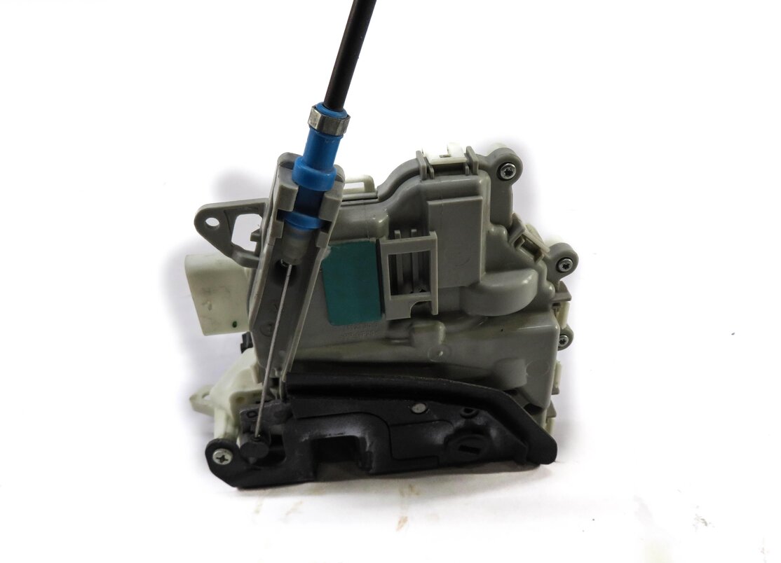 Thumbnail 3: 2010-2020 VW / PORSCHE - A3 A4 A8 S3 S4 Q5 MACAN PANAMERA RIGHT REAR DOOR LATCH