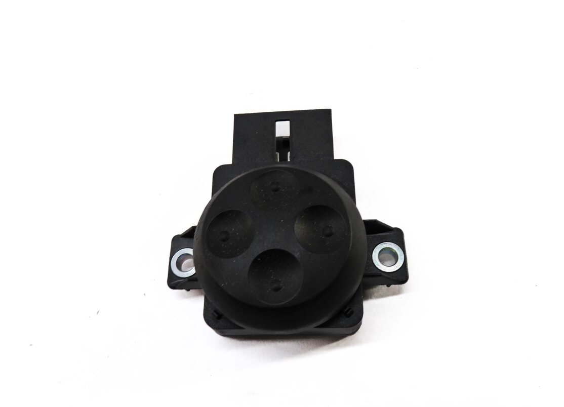 Thumbnail 3: 2016 AUDI S3 (8V) LEFT FRONT DRIVER SEAT ADUSTMENT SWITCH BUTTON