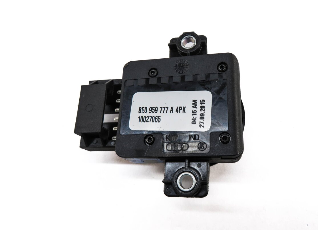Thumbnail 4: 2016 AUDI S3 (8V) LEFT FRONT DRIVER SEAT ADUSTMENT SWITCH BUTTON