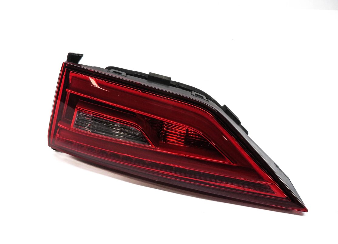 15-16 AUDI A3 S3 (8V) SEDAN / CONVERTIBLE - RIGHT INNER LED TAILLIGHT LIGHT LAMP