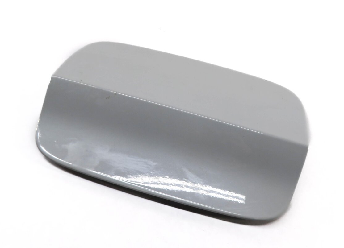 2015-2020 AUDI A3 S3 (8V) FUEL TANK DOOR LID COVER TRIM (GLACIER WHITE METALLIC)