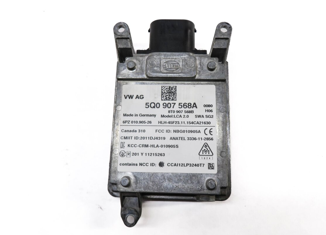 Thumbnail 3: 2015-2016 AUDI A3 S3 (8V) RIGHT LANE DEPARTURE BLIND SPOT CONTROL MODULE (SLAVE)