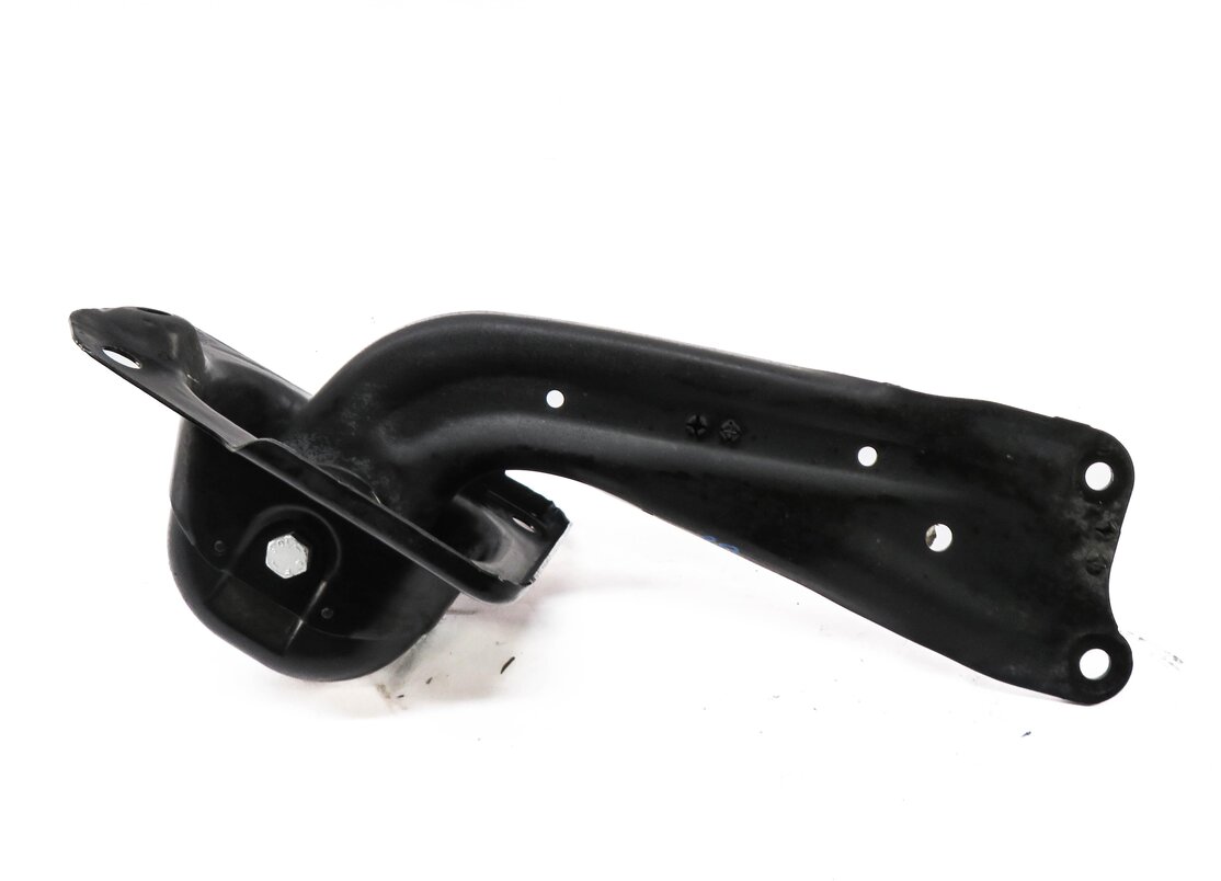 Thumbnail 2: 2015-2019 AUDI VW GOLF / A3 S3 RS3 TT (8V MK3) RIGHT PASSENGER REAR TRAILING ARM