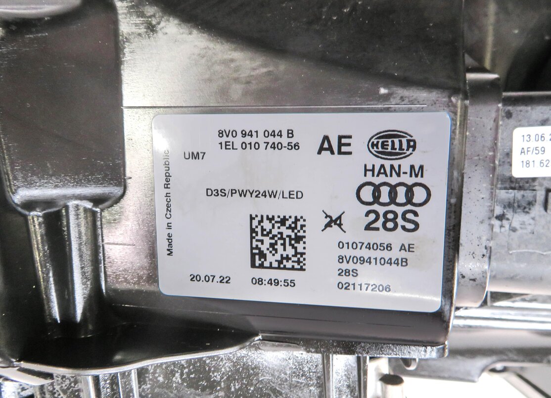Thumbnail 6: 2015-2016 AUDI A3 S3 (8V) RIGHT FRONT PASSENGER LED HEADLIGHT LIGHT LAMP