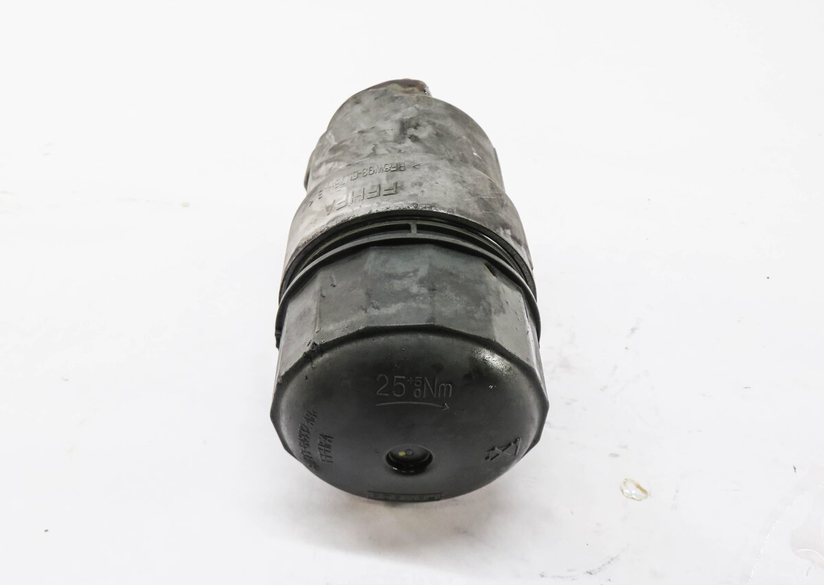 2011 RANGE ROVER SPORT (L320) 5.0L AJ133 V8 ENGINE OIL FILTER HOUSING w/ CAP