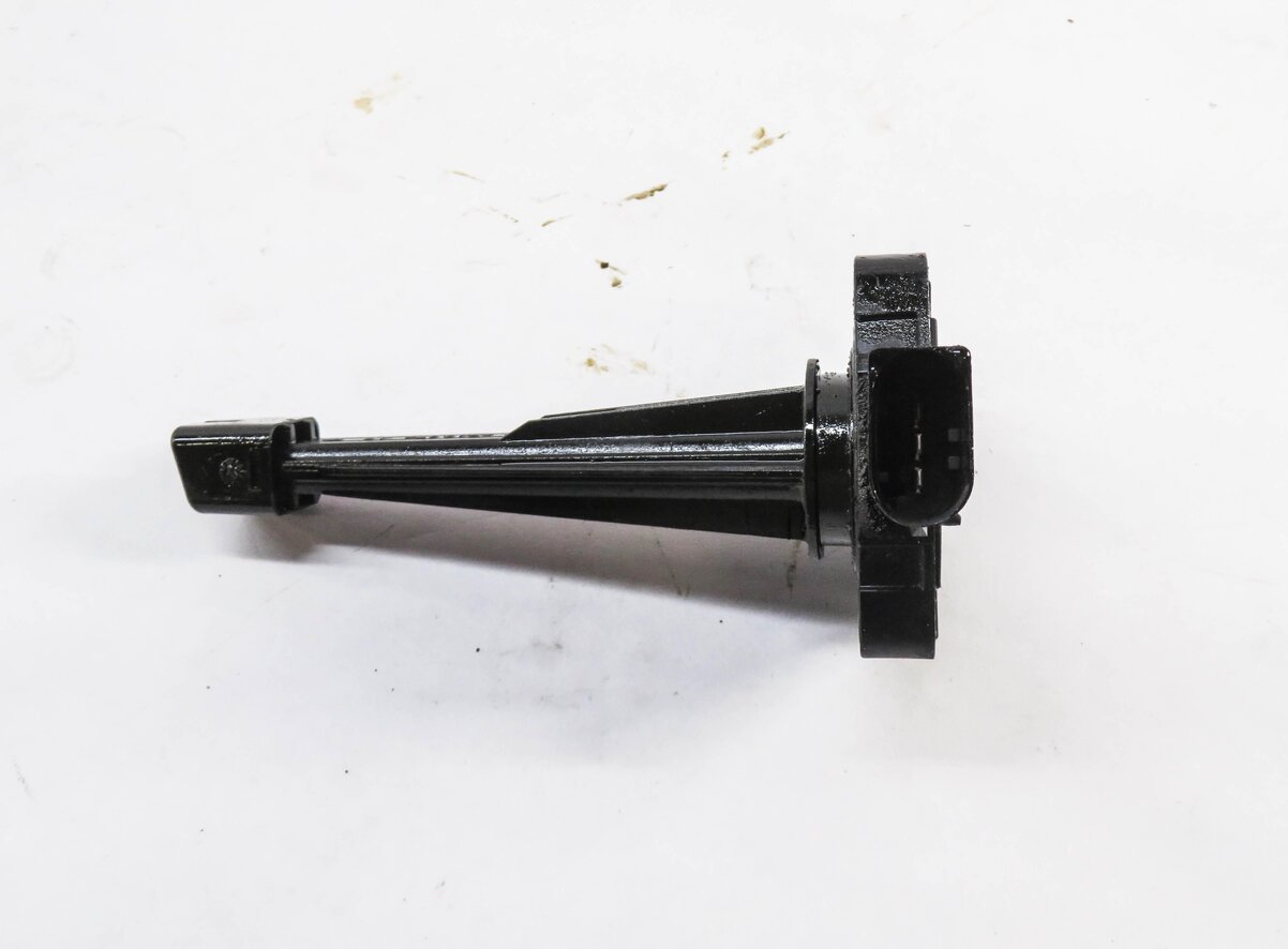 Thumbnail 3: 2011 RANGE ROVER SPORT (L320) 5.0L AJ133 V8 ENGINE OIL LEVEL SENSOR SENDER